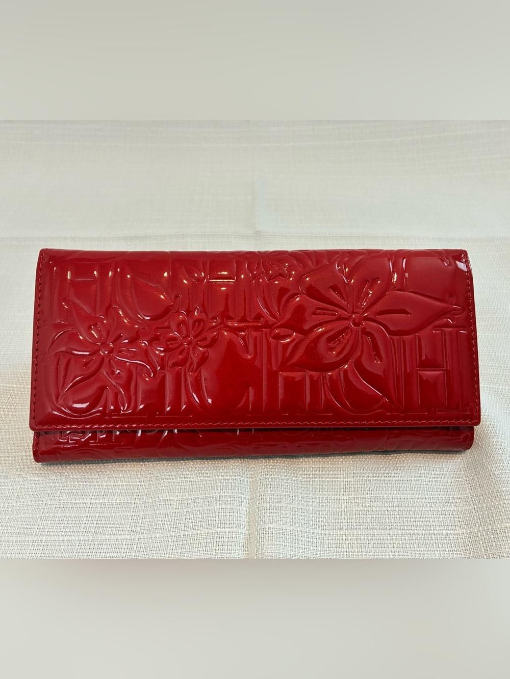 Carolina Herrera Red Floral Embossed Patent Leather Continental Wallet